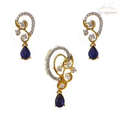 Unique Routine Wear Diamond Studded Pendent Set in 18kt Gold